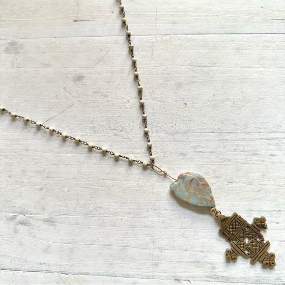 Long beaded Ethiopian cross chalcedony necklace - Picture 8 of 14